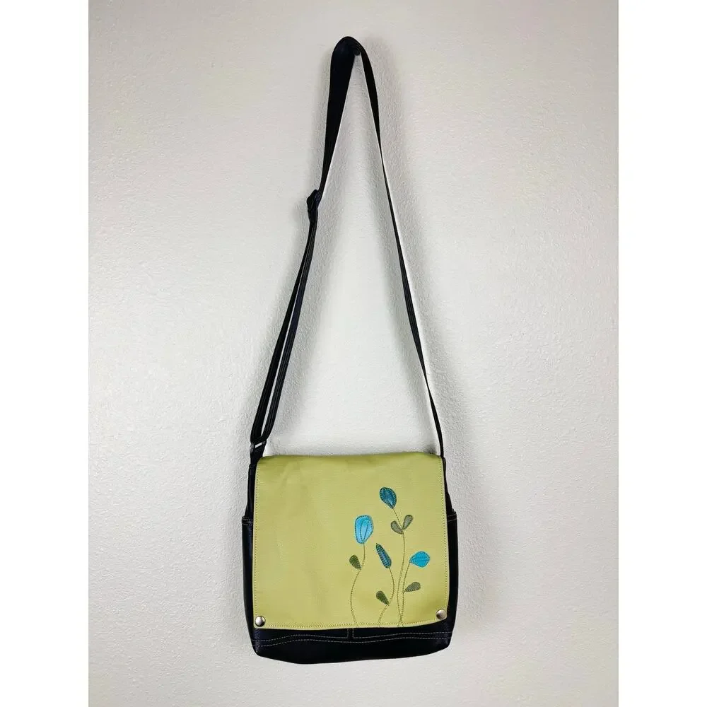 Queen Bee Creations Floral Messenger Bag Truckette Green Black Crossbody - Picture 2 of 5